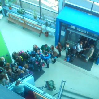 3a-erh-grat-schler-schlange Montessori-Schulzentrum Leipzig - Neuigkeiten - ... denn wer froh ist ...